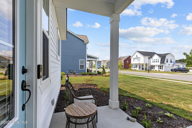 Photo - 105 Farmridge Wy