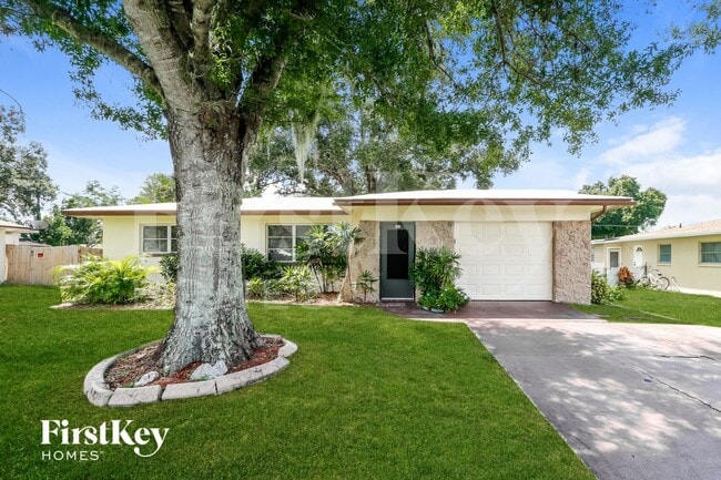 Building Photo - 2161 Tropic Ave