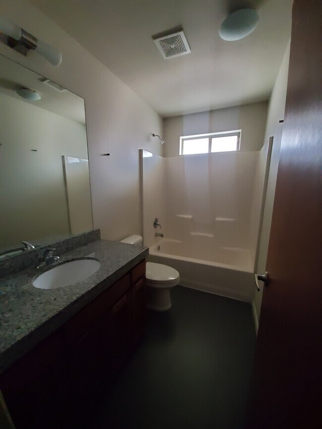 Photo - 3700 S Radisson Ave Unidad 2