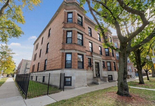 Building Photo - 6603 S Kimbark Ave Unit 3