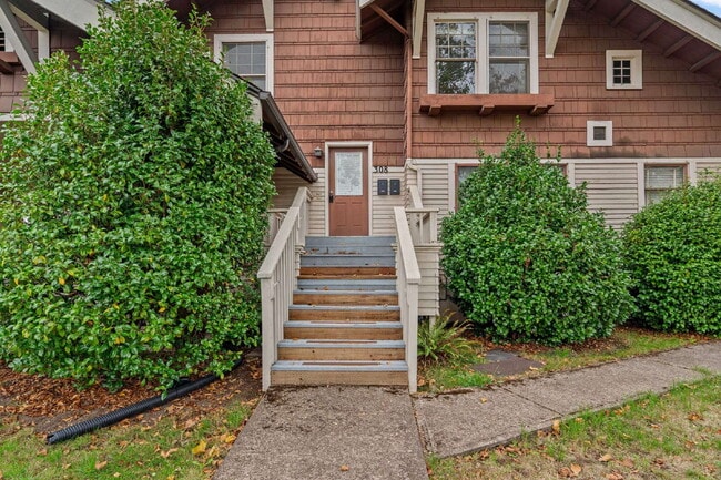 308 W 13th Ave Unit 2