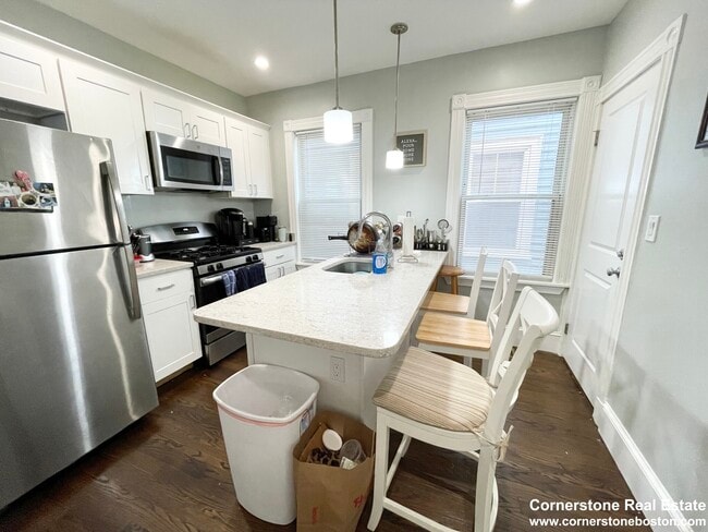 147 Boston St Unit 1