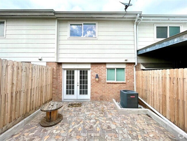 Building Photo - 11525 Beechnut St Rental