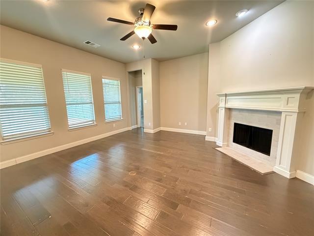 Photo - 7924 Buttonwood Dr