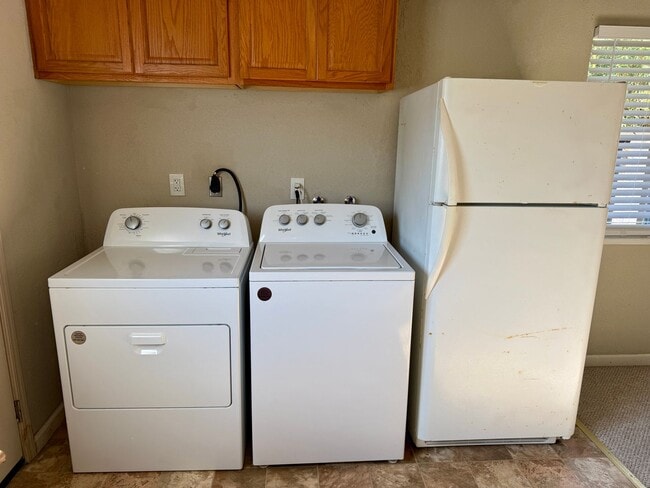 Building Photo - 2112 Tenth St Unit B