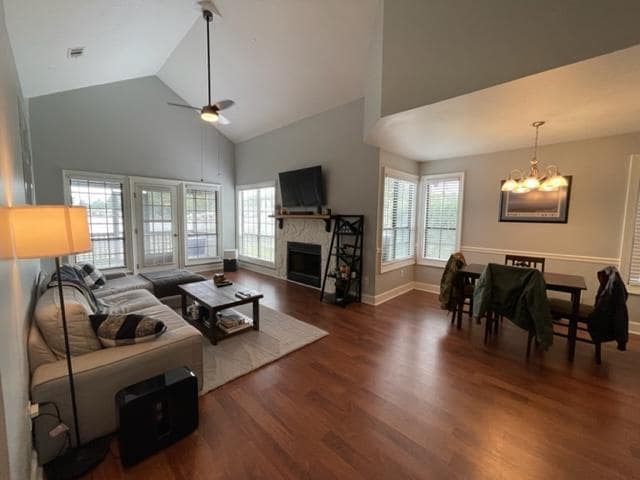 Photo - 124 Island Blvd