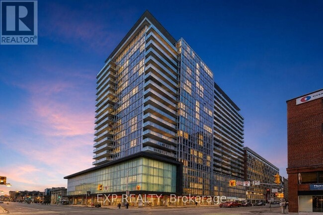 Photo - 324 Laurier Ave W Unit 1907
