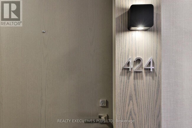 Photo - 501 St Clair Ave W Unit 424