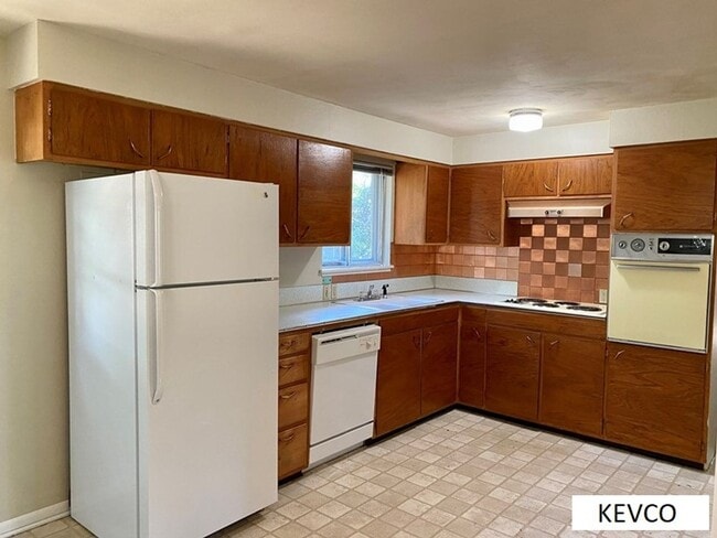 Photo - Charming House in Campus West!