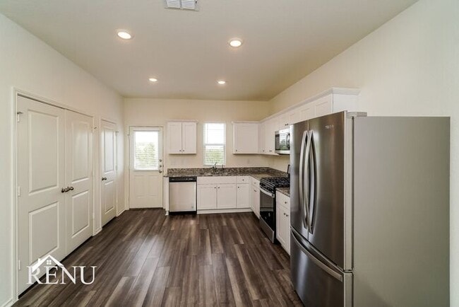 Photo - 5160 Firefly Hls