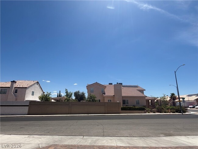 Photo - 6460 W Diablo Dr
