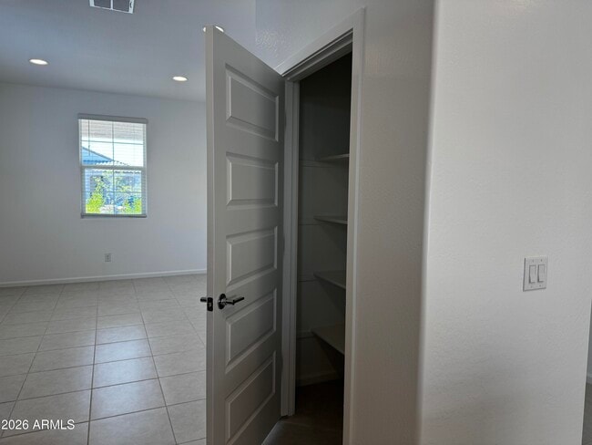 Photo - 15672 W Williams St