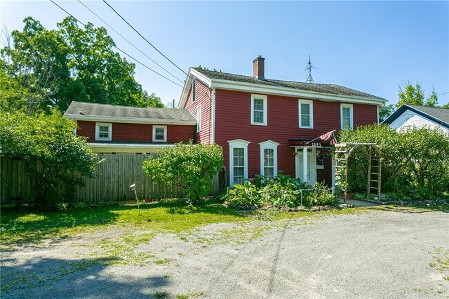 Building Photo - 2153 5 Mile Line Road
