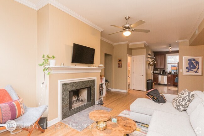 Building Photo - 863 W Cornelia Ave Unit 2 Rental