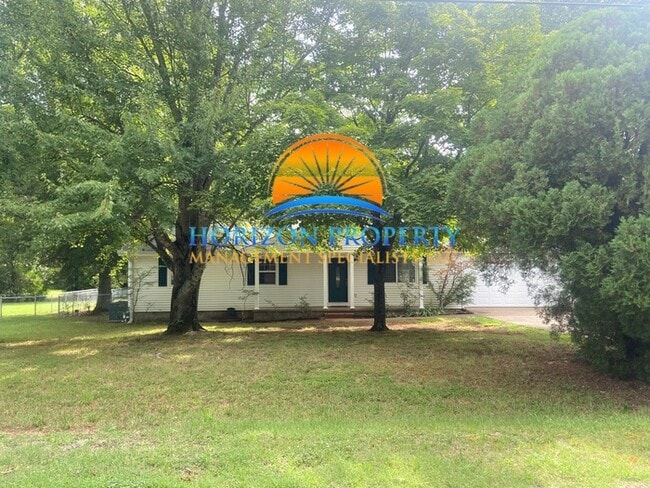 Building Photo - 13150 Dickens Ln Rental