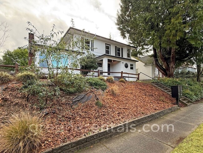 Photo - 119 20th Ave SE Unit 5