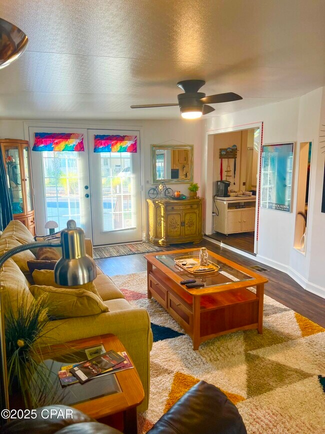 Photo - 1219 Thomas Dr