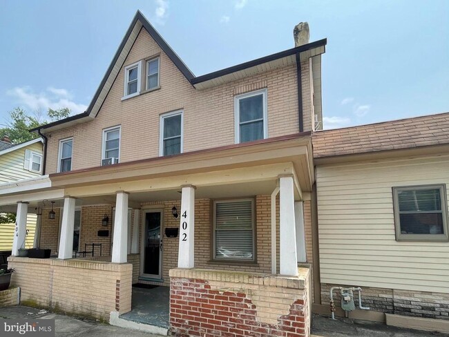 Photo - 402 Jefferson Ave House