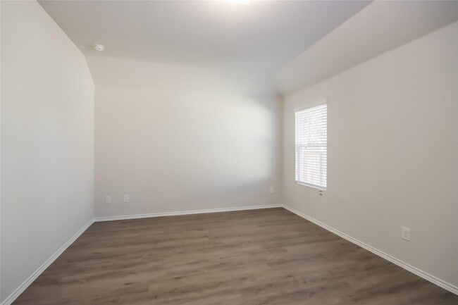 Photo - 2808 Briggs Dr