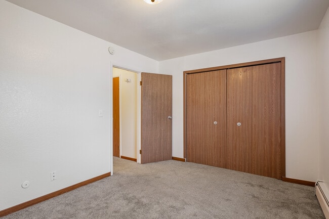 Prairie Creek Apartments