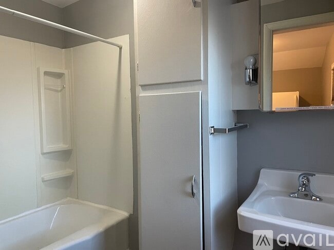 Photo - 114 14th St N