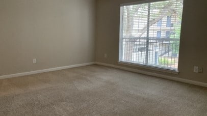 Building Photo - 7315 Brompton St Unit 323A