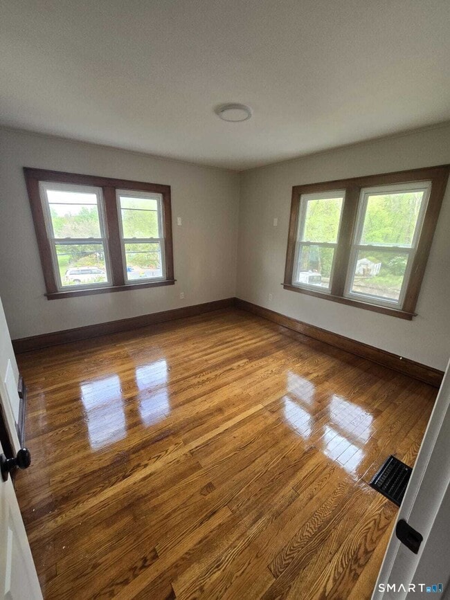 Photo - 377 W Wolcott Ave