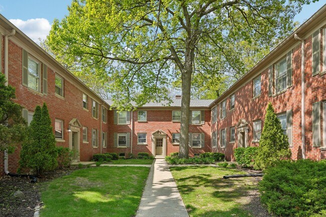 Photo - Henry Clay Court Apartments