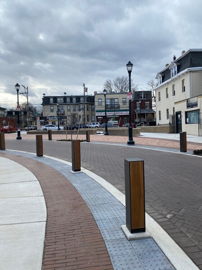 Photo - 43 W Maplewood Mall Unit 1