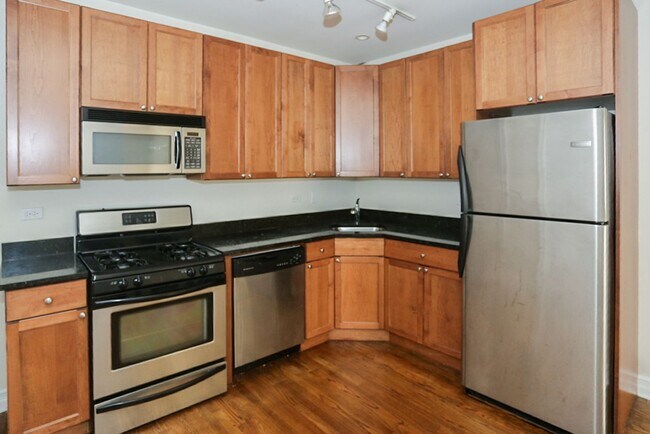 Photo - 3814 N Sheffield Ave