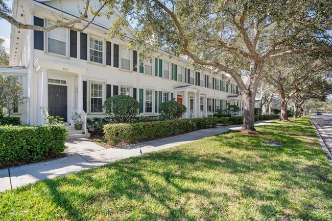 Photo - 329 Legare Ct