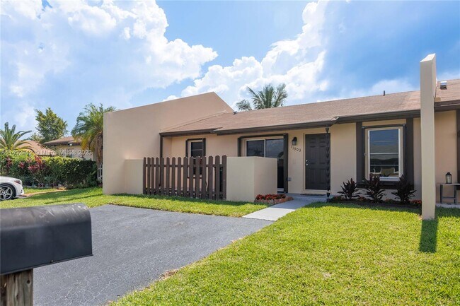 Photo - 11903 SW 110th St Cir E