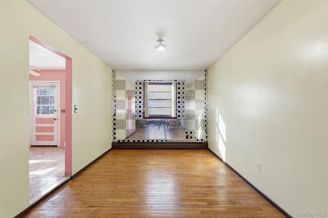 Photo - 563 Union Rd