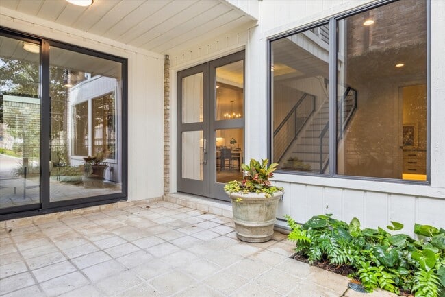 Photo - 40 River Hollow Ln