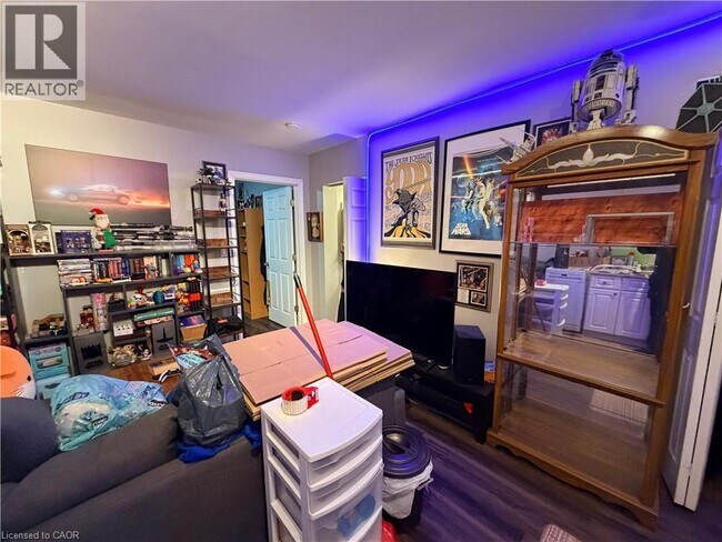 Photo - 318 Dolph St S Unit 6