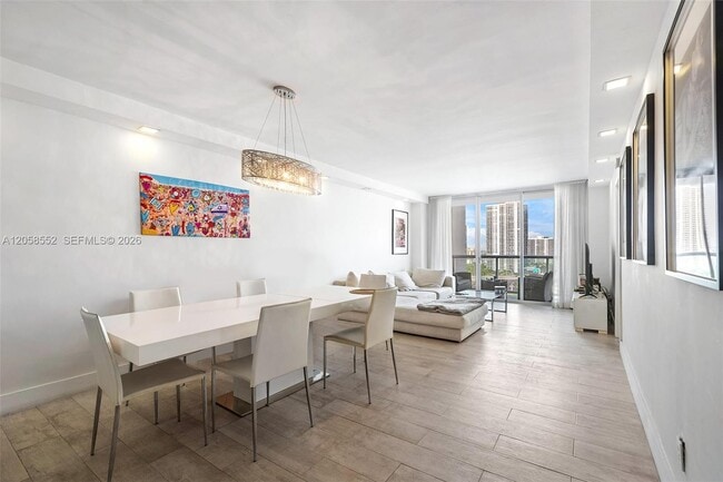 Building Photo - 19390 Collins Ave Unit 1519