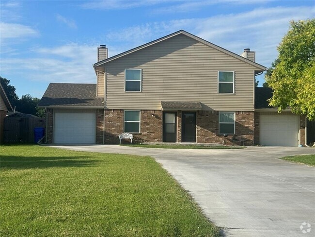 Building Photo - 226 Skylark Ct Rental