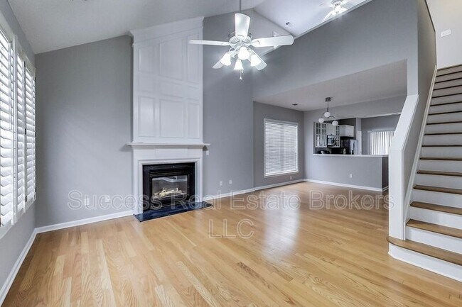 Photo - 1645 Heyford Cir NW