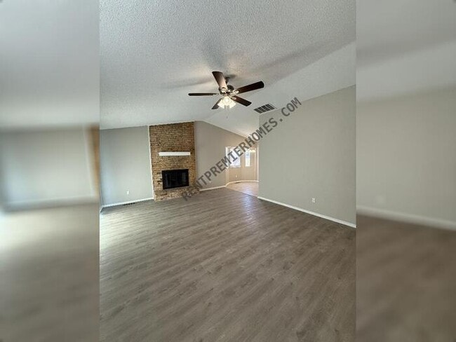 Photo - 608 SW 23rd St