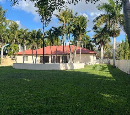 Building Photo - 450 NW 130th Ave