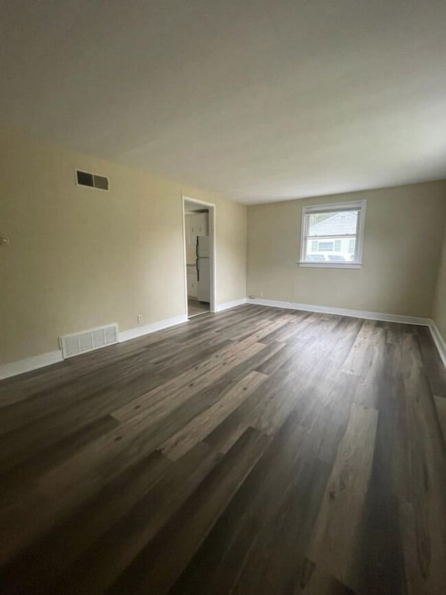 Photo - 2421 Hollywood Pl