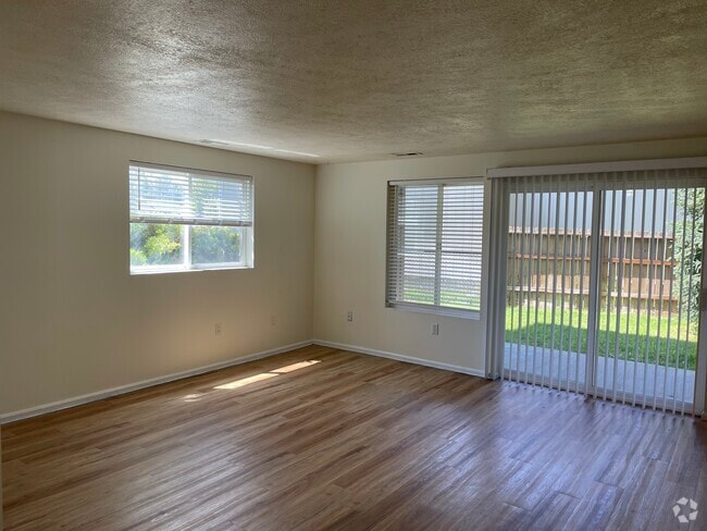 Building Photo - 8948 N Pamela St Unit 8948 Rental