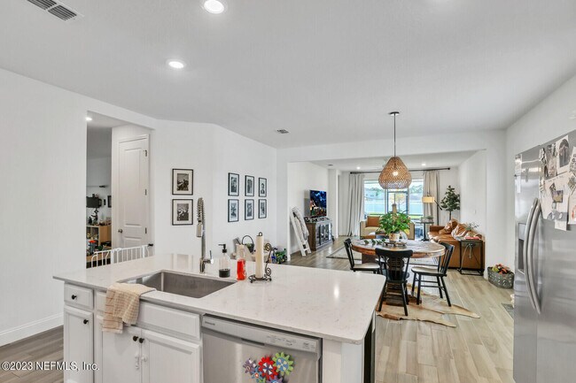 Photo - 45 Monthaven Dr