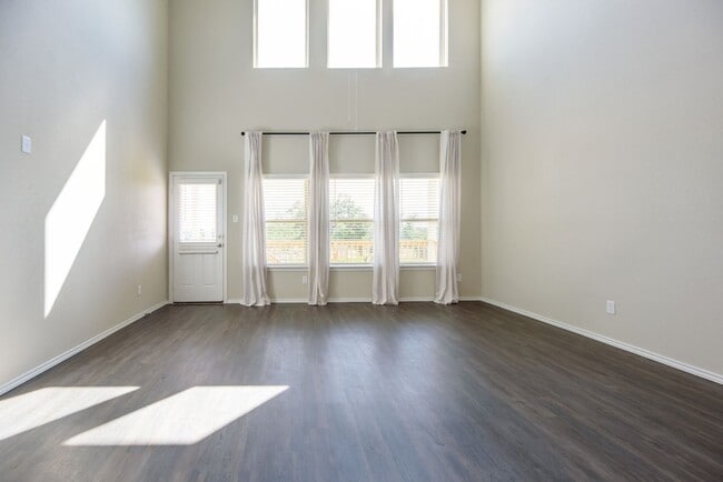 Photo - 1609 Ranch House