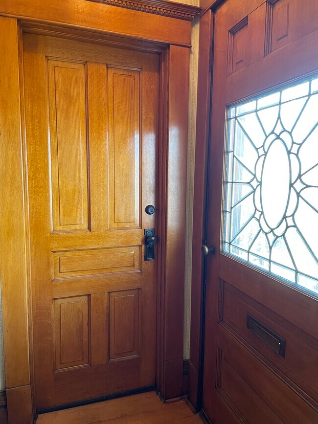 Entrada - 1306 Lincolnway Unidad 1306 Lincolnway