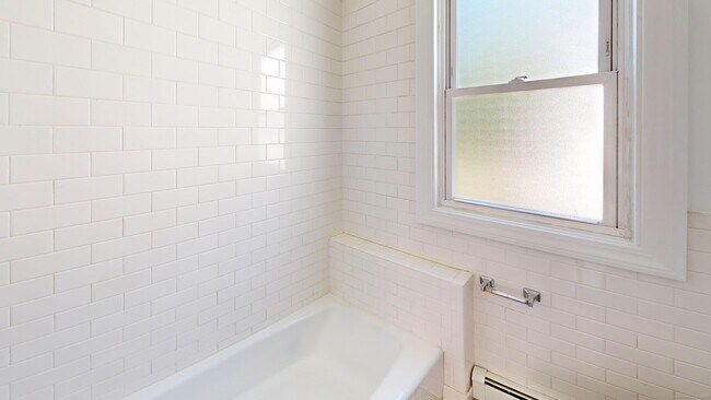 Building Photo - 28 Avon St Unit 9 Rental