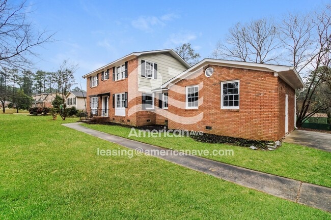 Building Photo - 9574 Windsor Lake Blvd