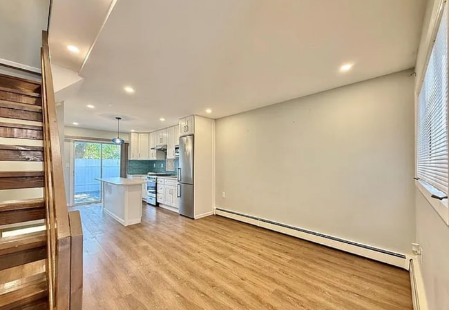 Photo - 90 Hickory Ave