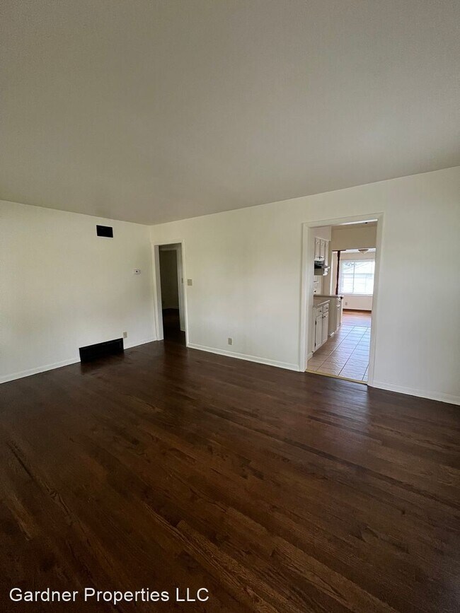 Photo - 3 br, 1 bath House - 5918 N 80th Street