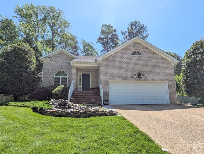 Building Photo - 4980 Westmoreland Dr Rental